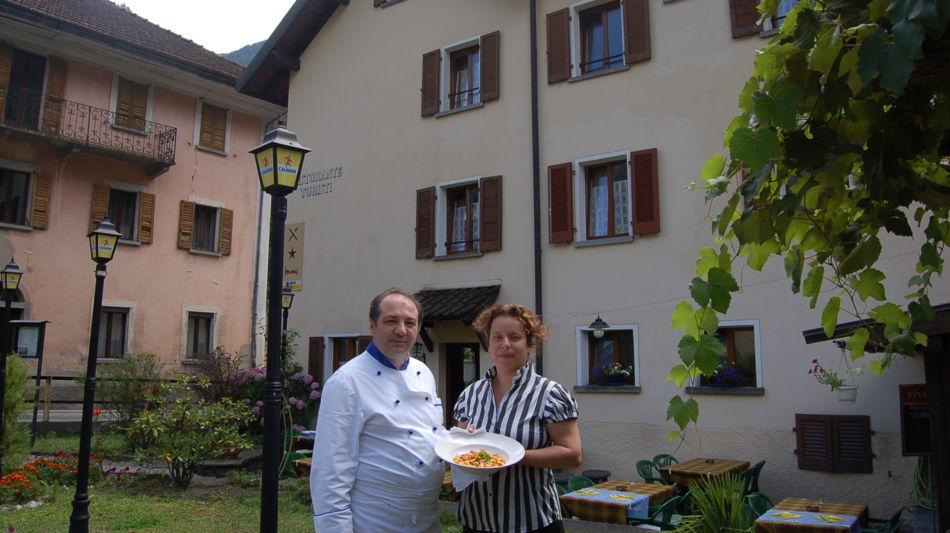 bignasco-ristorante-turisti-2653-0.jpg