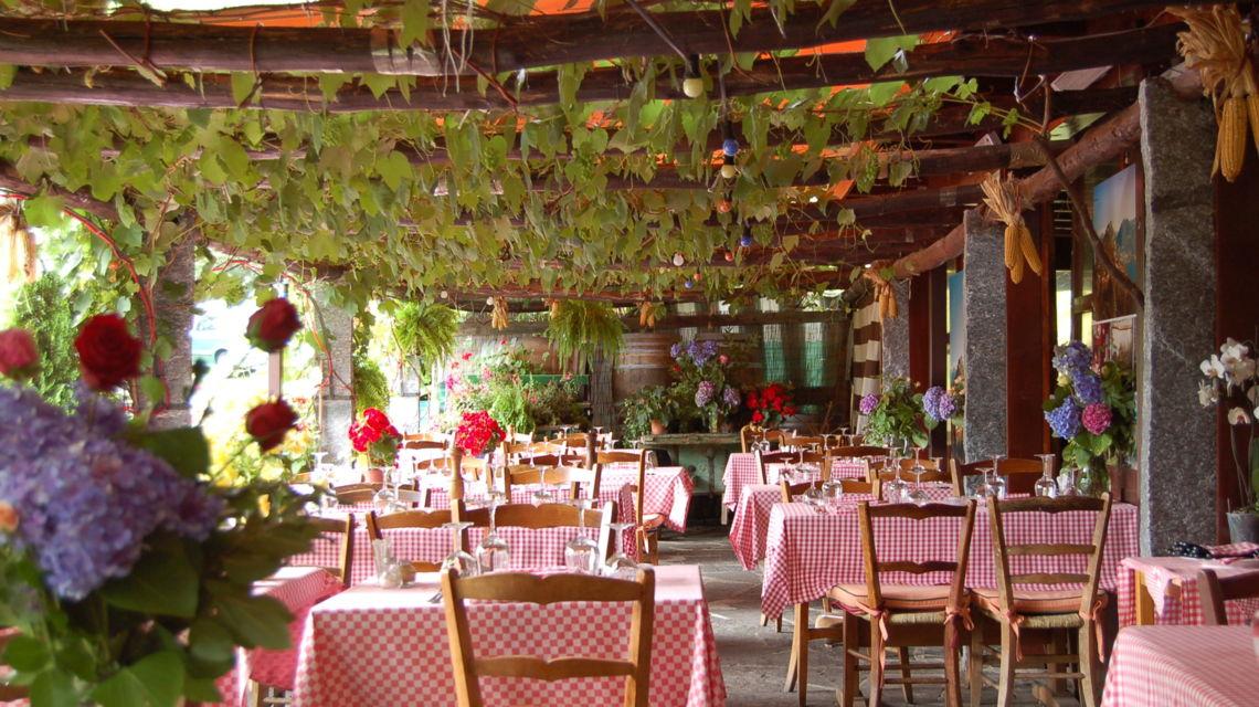 grotto-pan-perdu-in-carona-6264-0.jpg