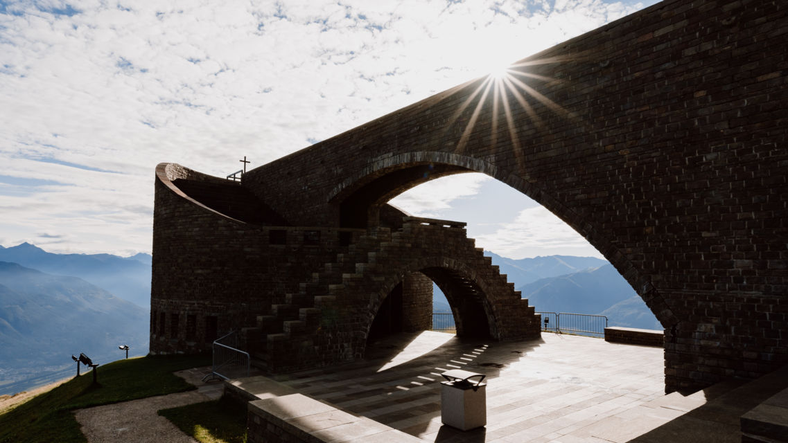 Chiesa-Santa-Maria-degli-Angeli-Monte-Tamaro-36523-TW-Slideshow.jpg