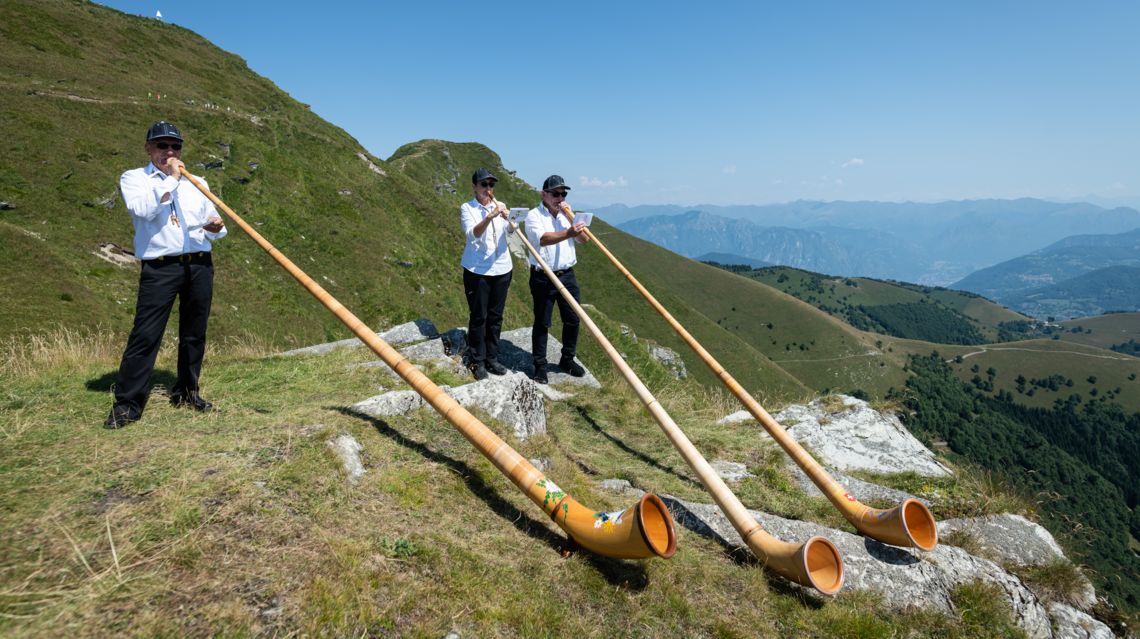 Corni-delle-Alpi-31996-TW-Slideshow.jpg