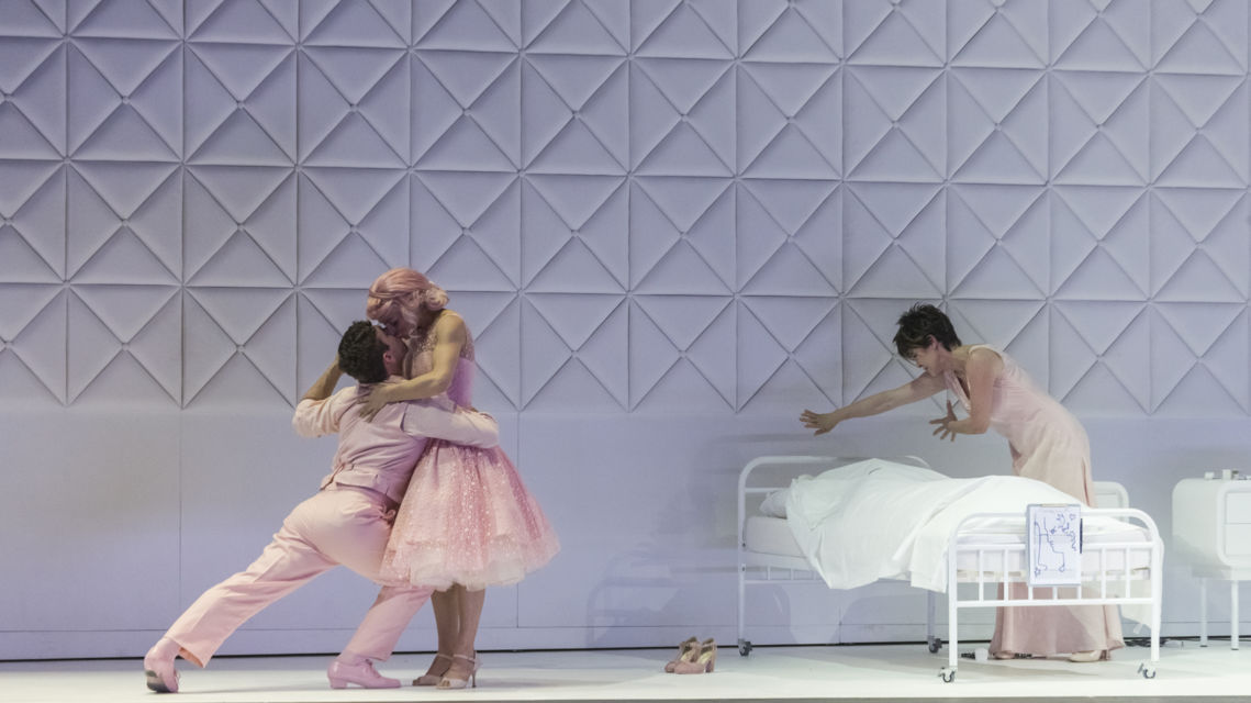 La-voix-humaine-36397-TW-Slideshow.jpg