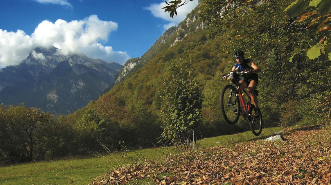 Mountain-Bike-36332-TW-Slideshow.jpg