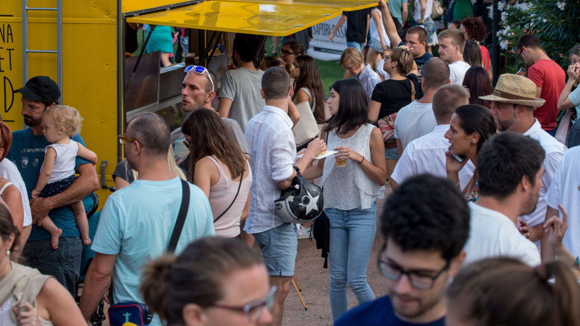 Street-food-festival-21060-TW-Slideshow.jpg